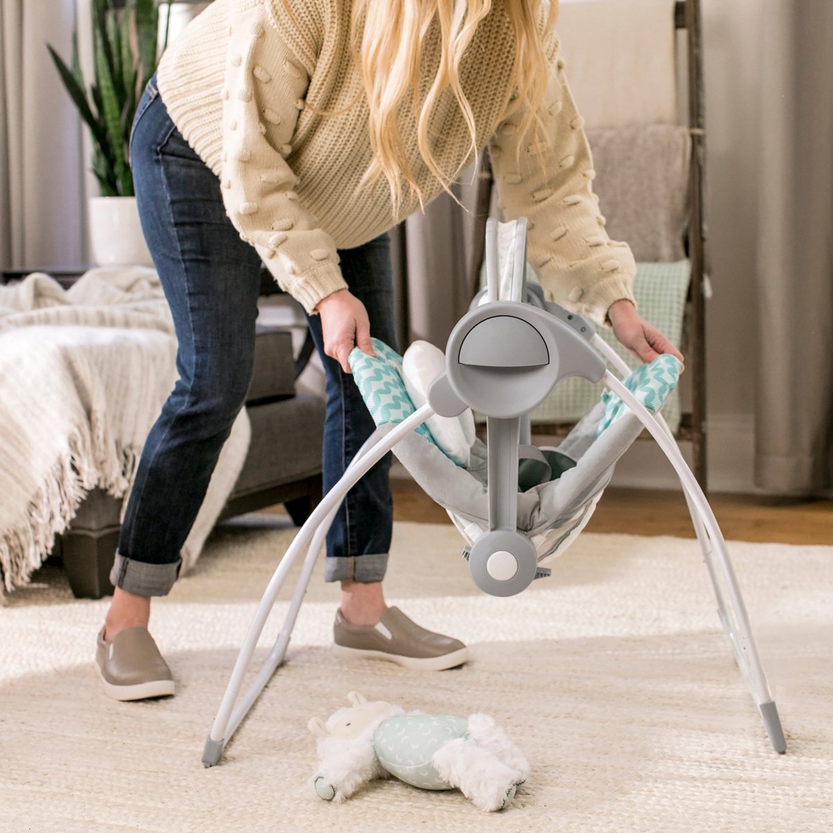 INGENUITY™ ITY EASY FOLD PORTABLE SWING: GOJI - Premium for Kids in Qatar | Toysaro.com