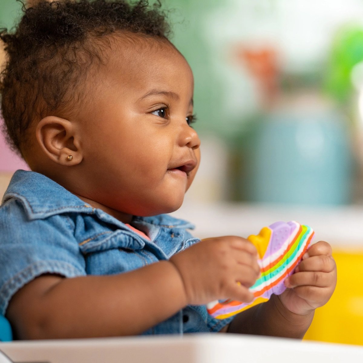 BRIGHT STARTS™SOOTHING SOFT SERVE SILICONE TEETHER - Premium for Kids in Qatar | Toysaro.com
