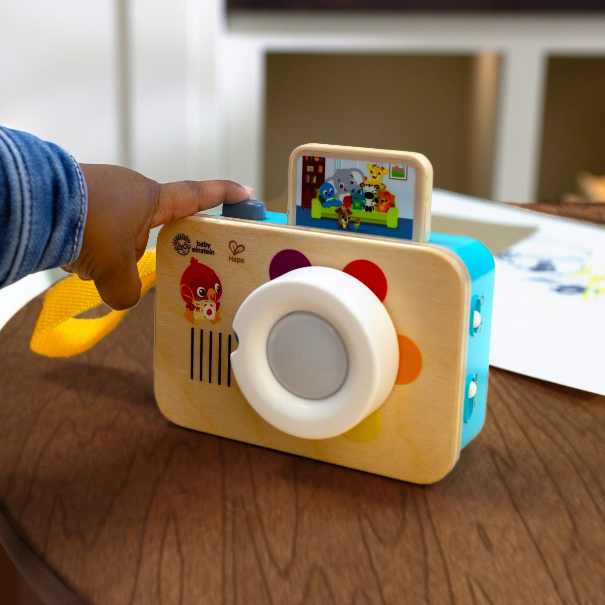 BABY EINSTEIN™ LEARNING LENS TOY CAMERA ( HAPE) - Premium for Kids in Qatar | Toysaro.com