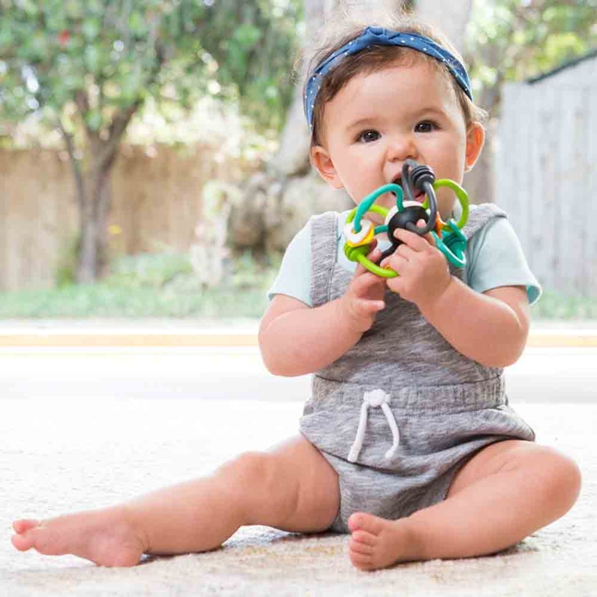 INFANTINO SHAKE & TEETHE FLEXIBLE RATTLE BALL - Premium for Kids in Qatar | Toysaro.com