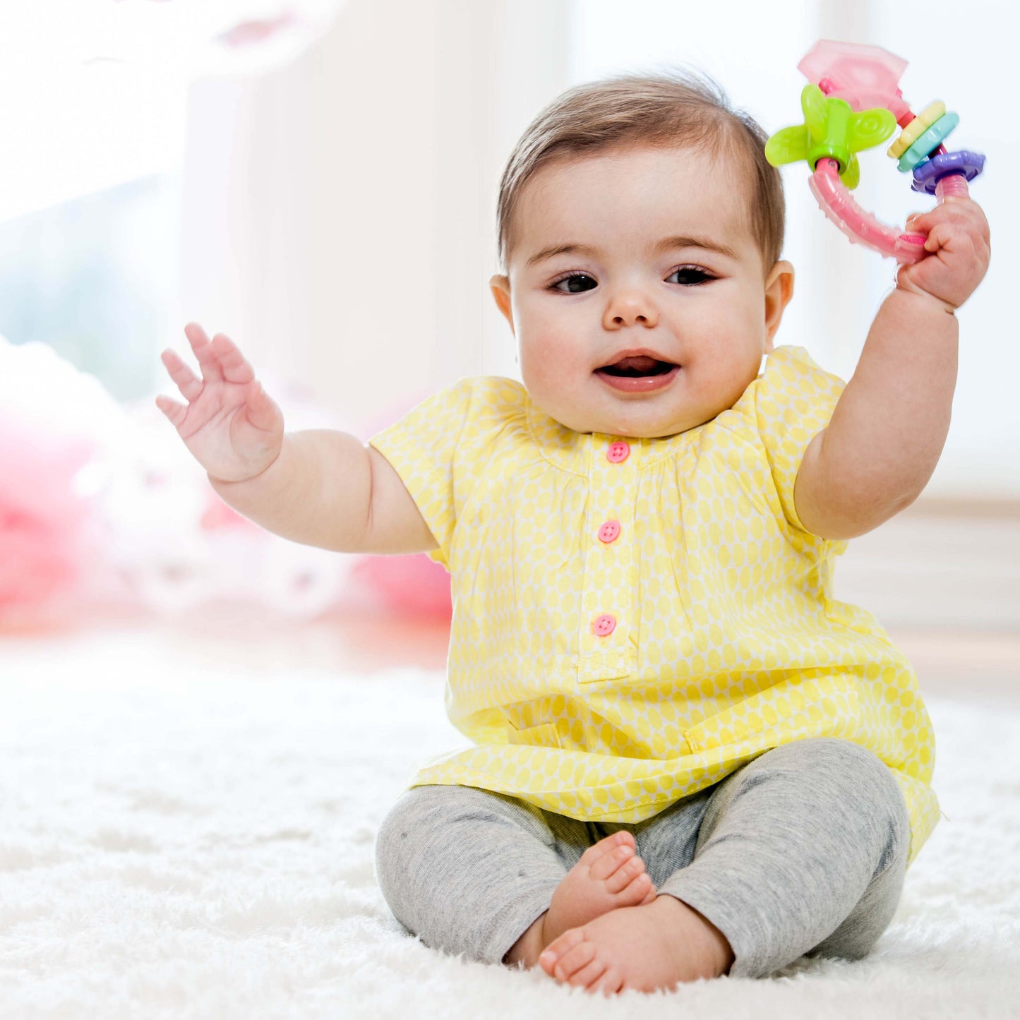 INFANTINO CHEW & PLAY RING TEETHER FOR BABY SUITABLE FROM 0 MONTHS-MULTICOLOR