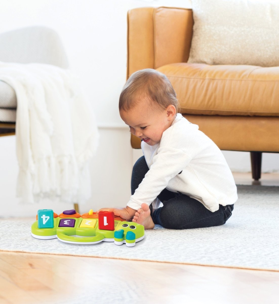 INFANTINO LIGHT N SOUND POP UP BUDDY - Premium for Kids in Qatar | Toysaro.com