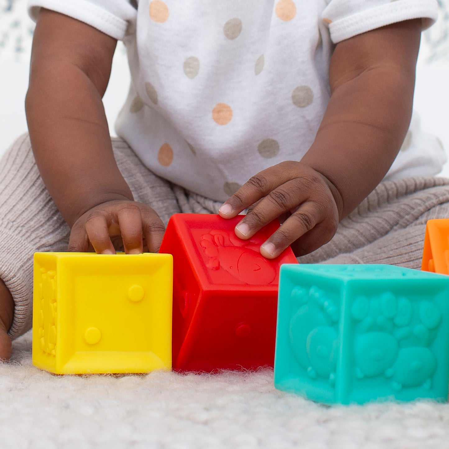 SQUEEZE & STACK BLOCK SET - 8 PCS