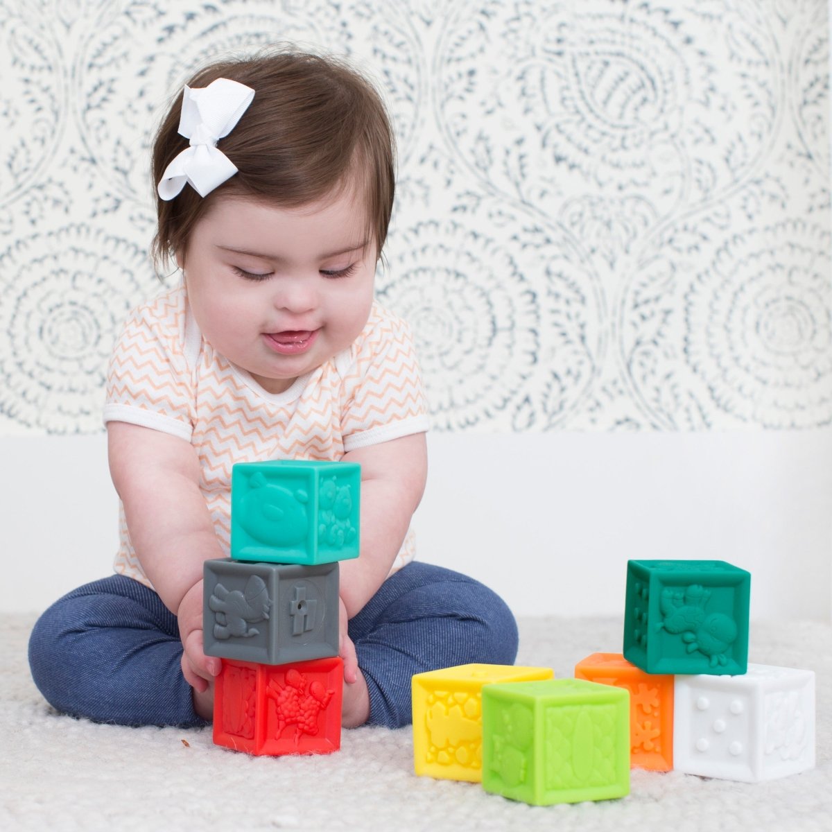 INFANTINO SQUEEZE & STACK BLOCK 8PCS - Premium for Kids in Qatar | Toysaro.com