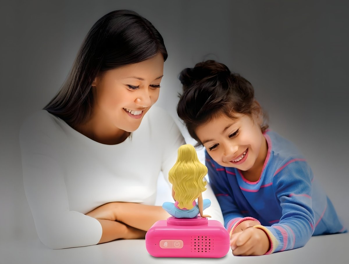 BARBIE DIGITAL3D ALARM CLOCK W/NNIGHT LIGHT AND SOUND EFFECTS - Premium for Kids in Qatar | Toysaro.com