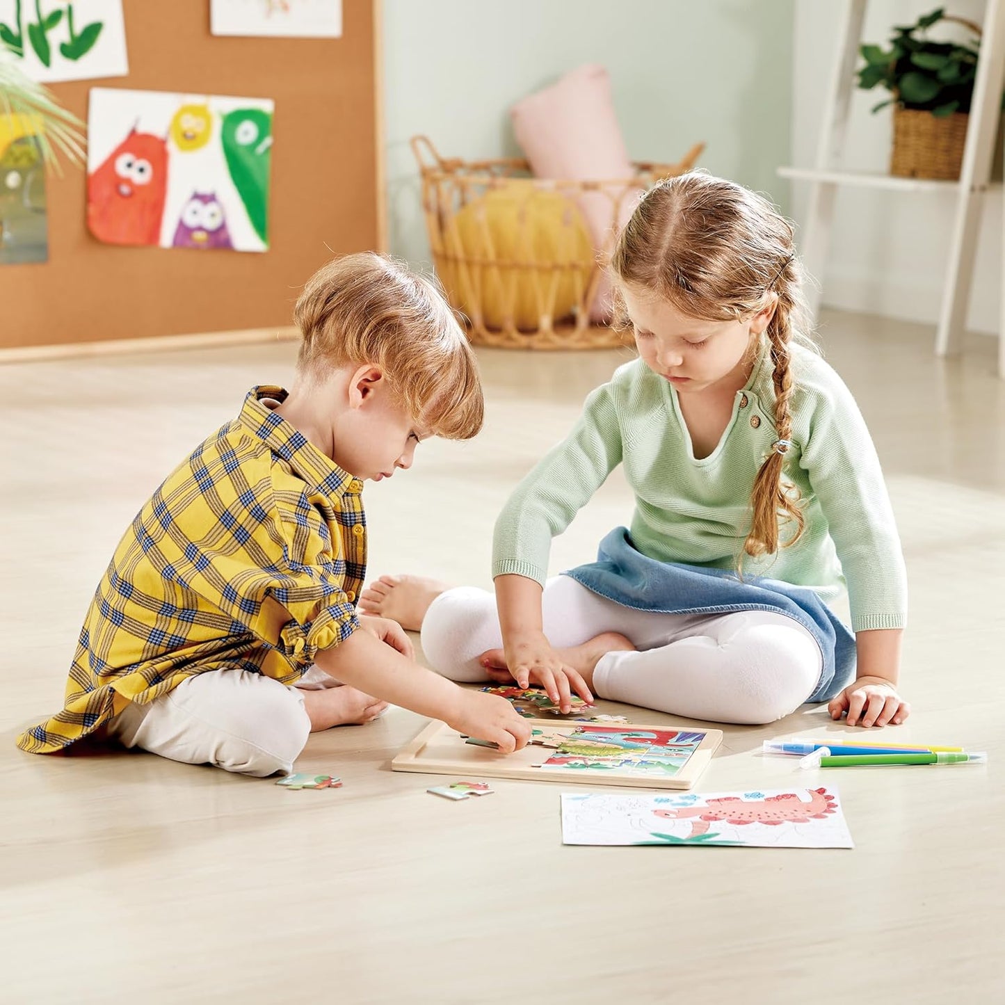 Hape Dinosaur Puzzle | Educational Double - Sided Colouring Jigsaw Puzzle for Kids, 24 pieces | Reversible Puzzle | Develops Memory Skill, Creative Thinking, Color Recognition | 3Y+ - Premium for Kids in Qatar | Toysaro.com