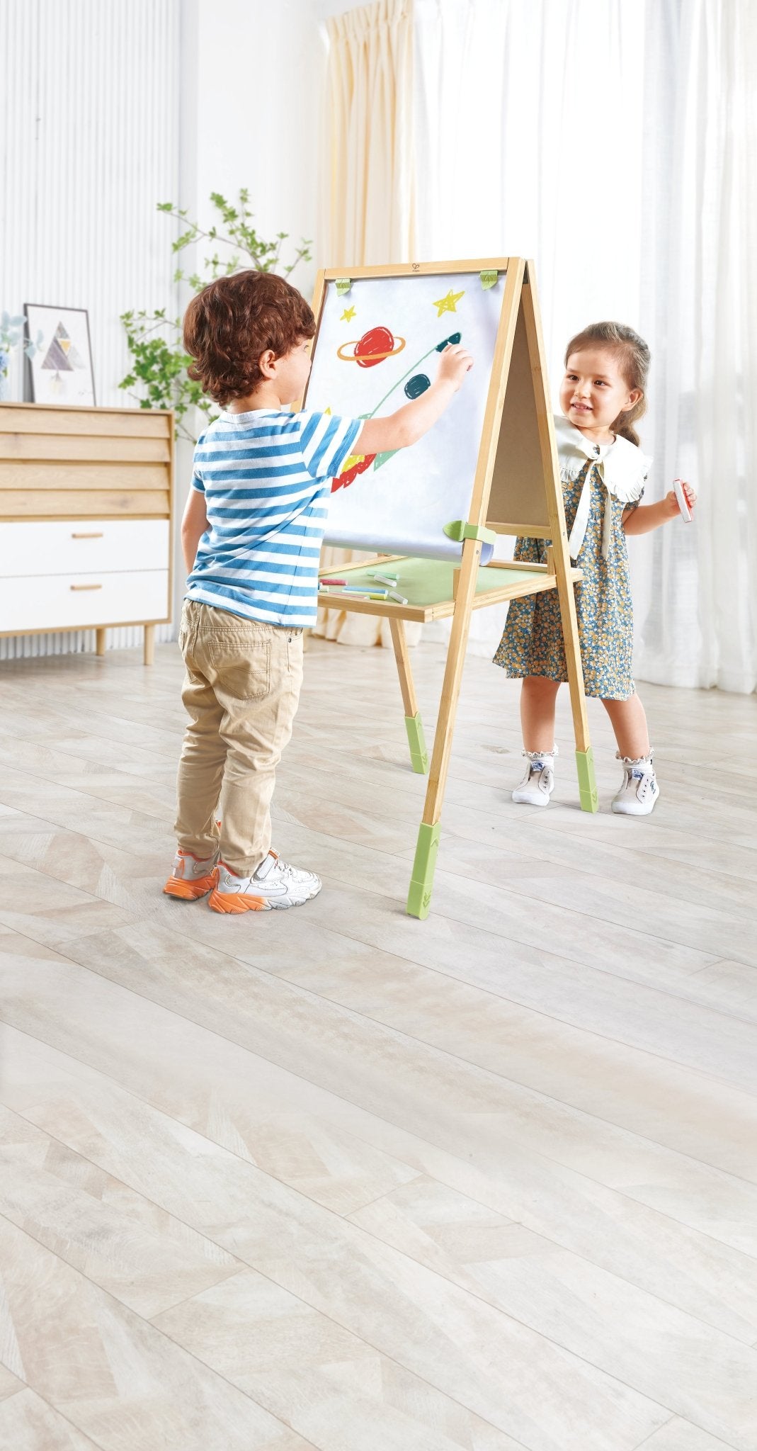 Hape 3in1 Step Up Bamboo Easel with Accessories - Premium for Kids in Qatar | Toysaro.com