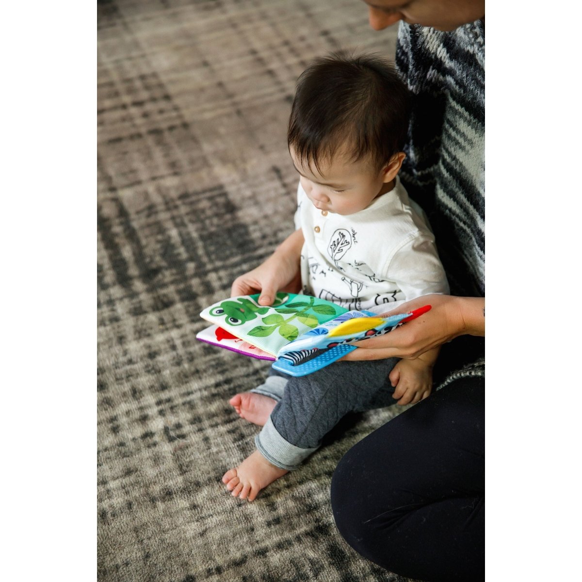 BABY EINSTEIN™CURIOUS EXPLORERS TEETHER BOOK - Premium for Kids in Qatar | Toysaro.com