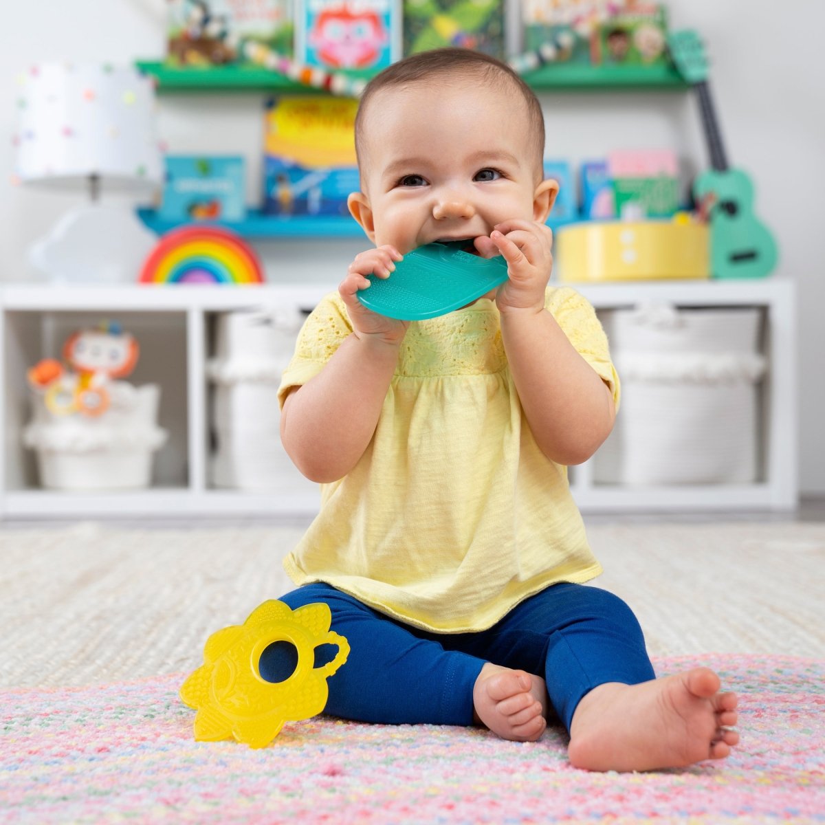 BRIGHT STARTS™SUNNY SOOTHERS 2 MULTI - TEXTURED TEETHERS - Premium for Kids in Qatar | Toysaro.com