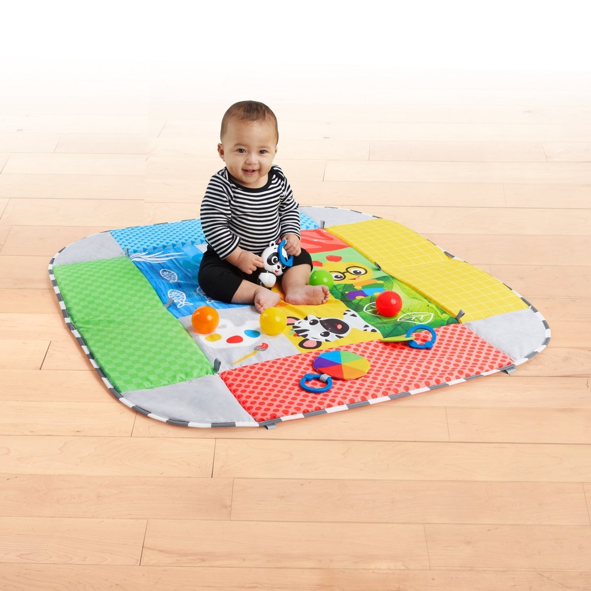 PATCH’S 5 - IN - 1 COLOR PLAYSPACE ACTIVITY GYM & BALL PIT - Premium for Kids in Qatar | Toysaro.com