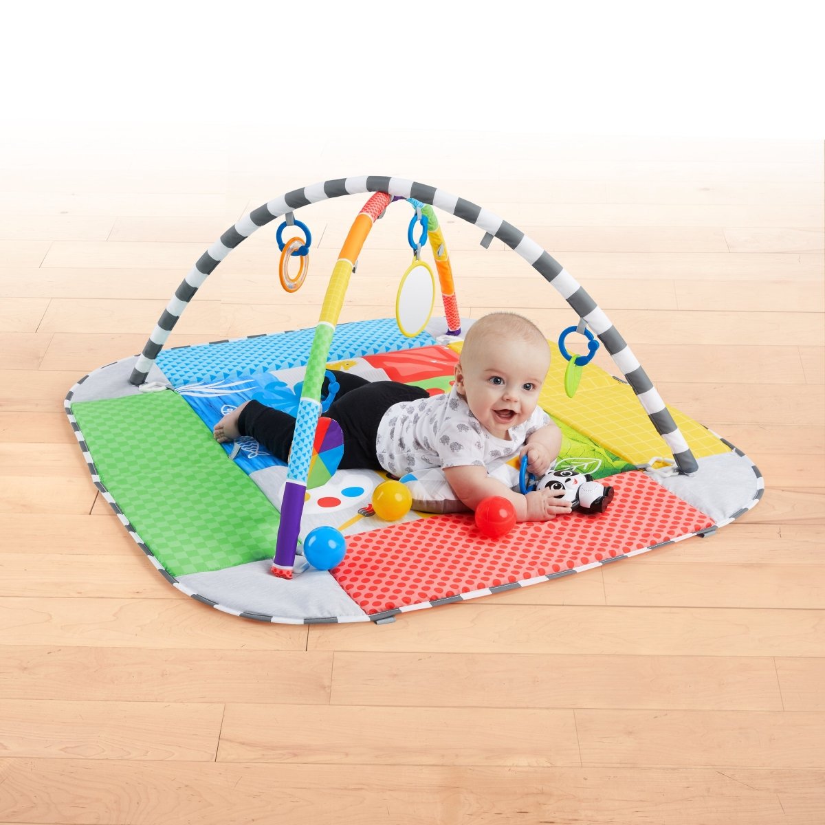 PATCH’S 5 - IN - 1 COLOR PLAYSPACE ACTIVITY GYM & BALL PIT - Premium for Kids in Qatar | Toysaro.com