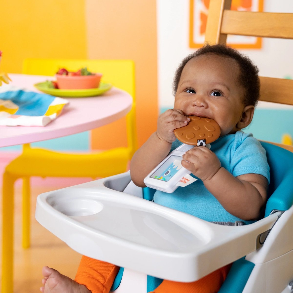 BRIGHT STARTS™ COOKIES & TEETHE 2 - IN - 1 RATTLE AND TEETHER TOY - Premium for Kids in Qatar | Toysaro.com