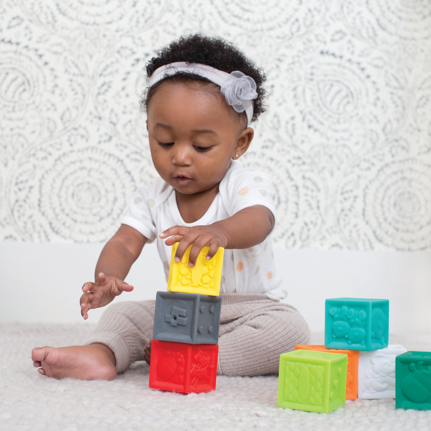INFANTINO  SQUEEZE & STACK BLOCK 8PCS