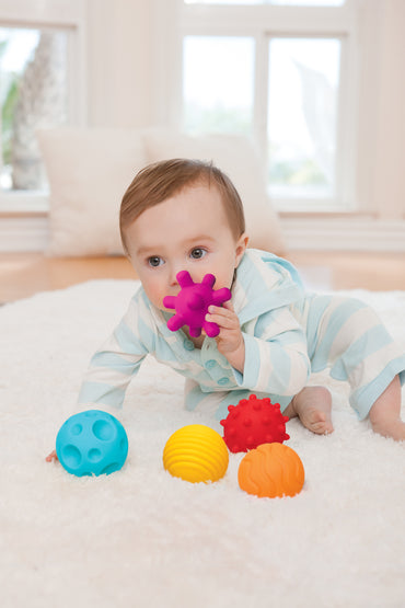 STACKABLES BALLS, BLOCKS & BUDDIES ACTIVITY PLAYSET
