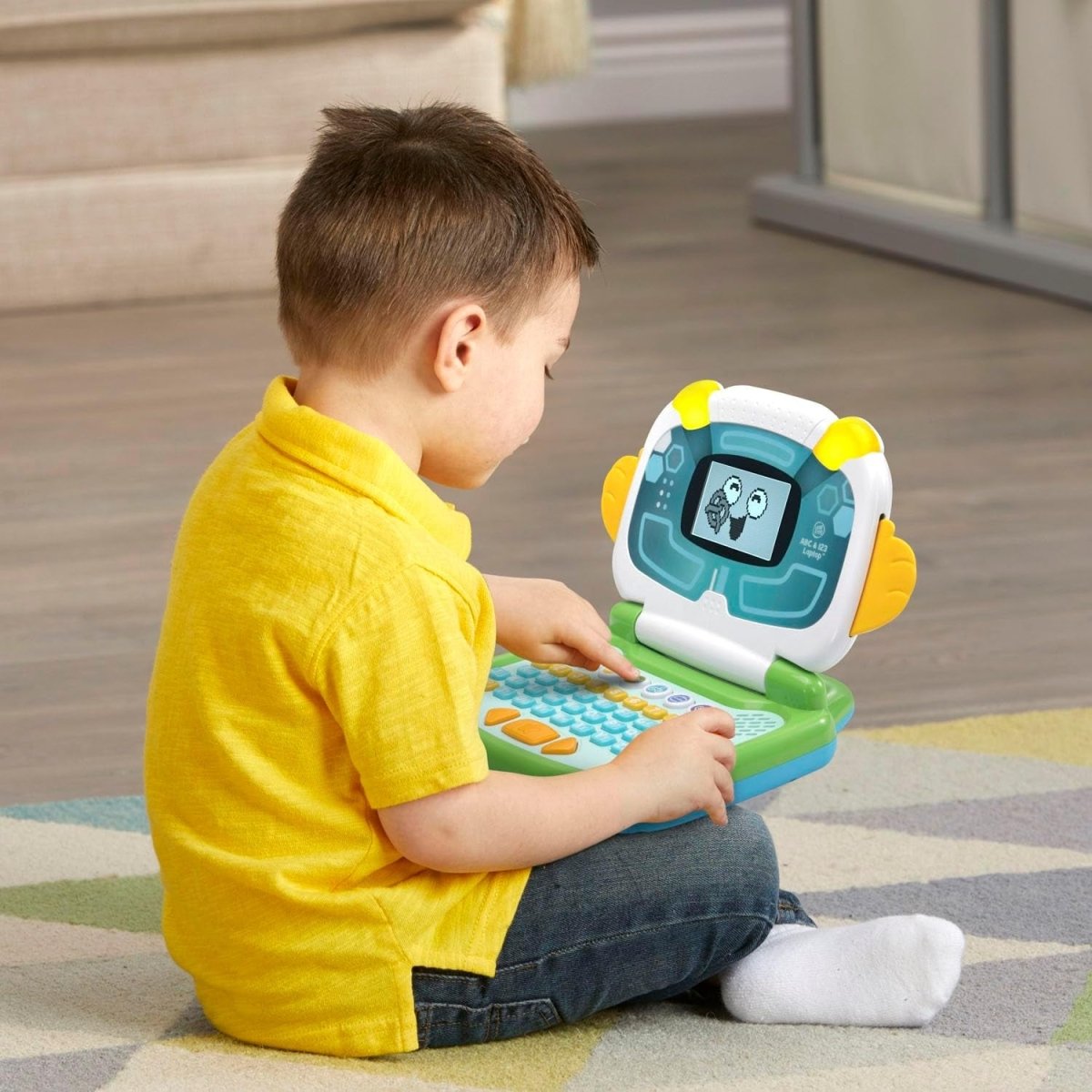 LEAPFROG CLIC THE ABC, 123 LAPTOP - GREEN - Premium for Kids in Qatar | Toysaro.com