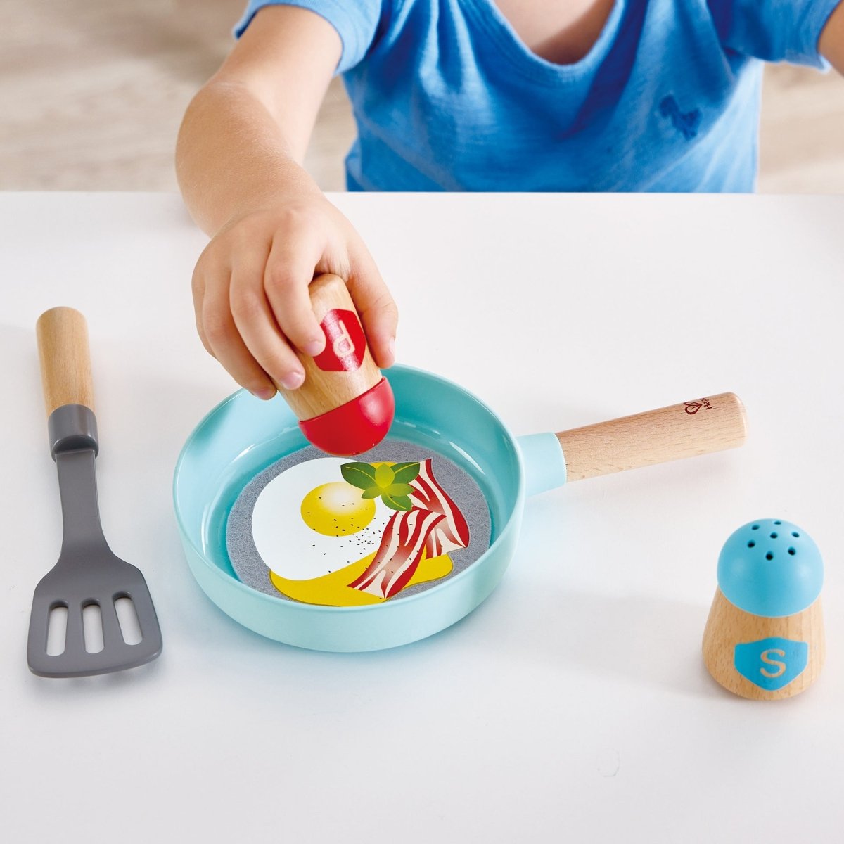 LITTLE CHEF COOKING & SERVE PLAY SET - Premium for Kids in Qatar | Toysaro.com
