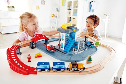 Fire Truck With Siren - Premium for Kids in Qatar | Toysaro.com