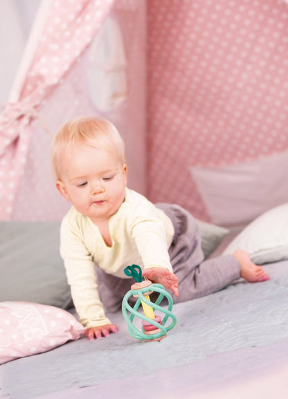 Hape Apple Grab Teether Baby Toy - Premium for Kids in Qatar | Toysaro.com