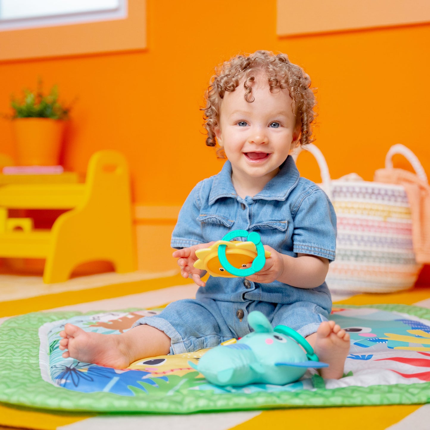 Bright Starts™ Wild Wiggles™ FoldAway Activity Gym™ - Premium for Kids in Qatar | Toysaro.com