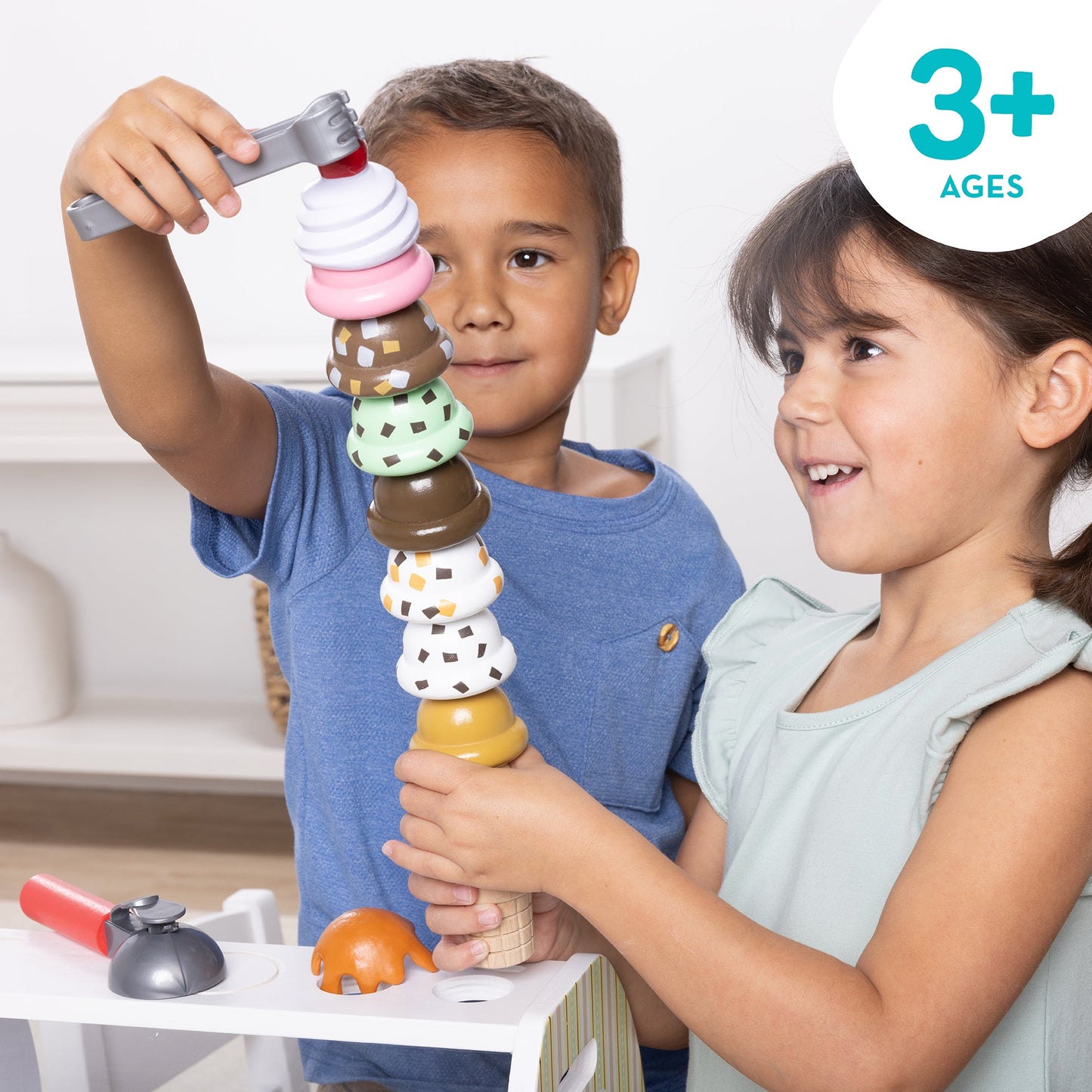 Melissa and Doug Scoop & Serve Ice Cream Counter - Premium for Kids in Qatar | Toysaro.com
