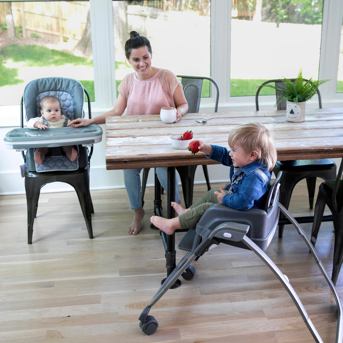 SmartServe 4 - in - 1 High Chair™ - Connolly™ - Premium for Kids in Qatar | Toysaro.com