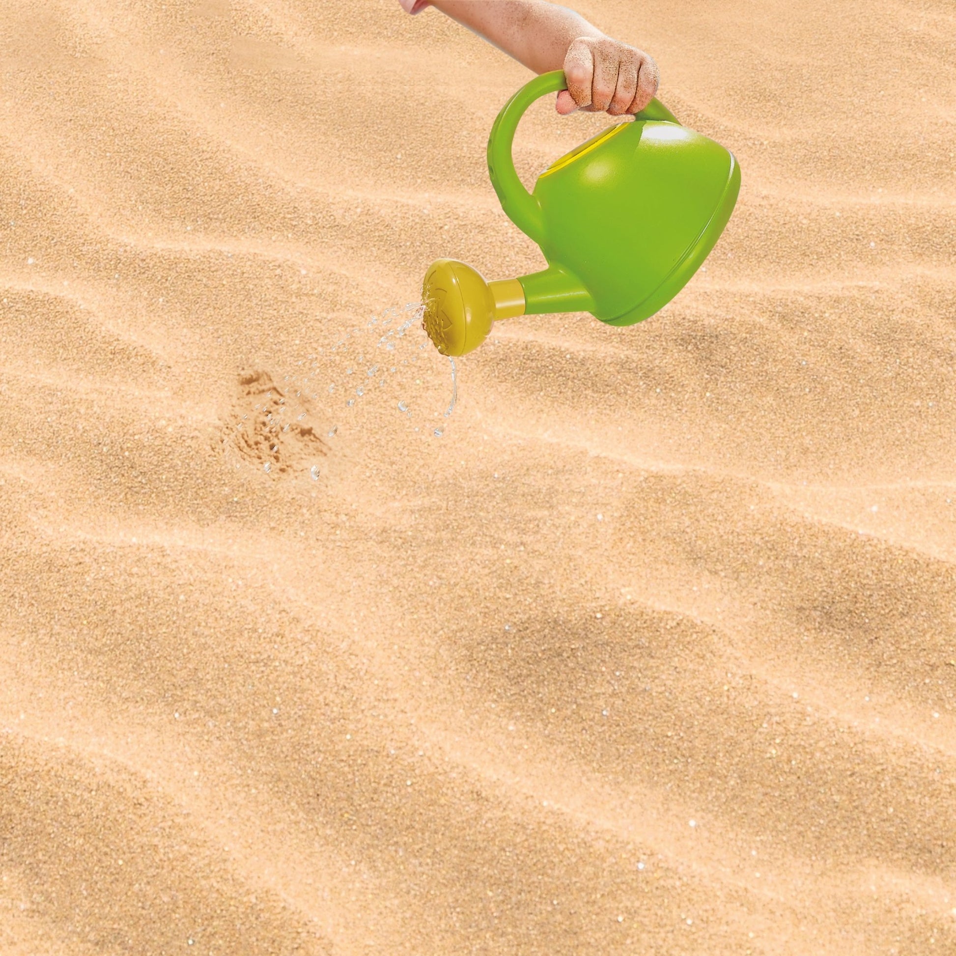 Hape - Watering Can Sand & Beach Toy - Green - Premium for Kids in Qatar | Toysaro.com