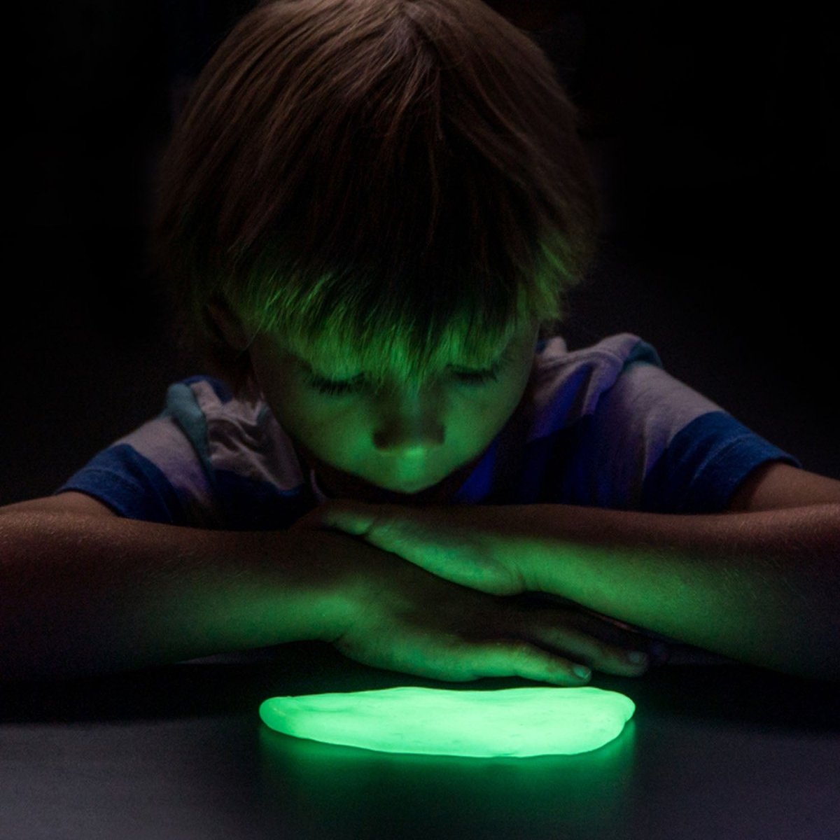 NG GLOW - IN - THE - DARK SLIME LAB - Premium for Kids in Qatar | Toysaro.com