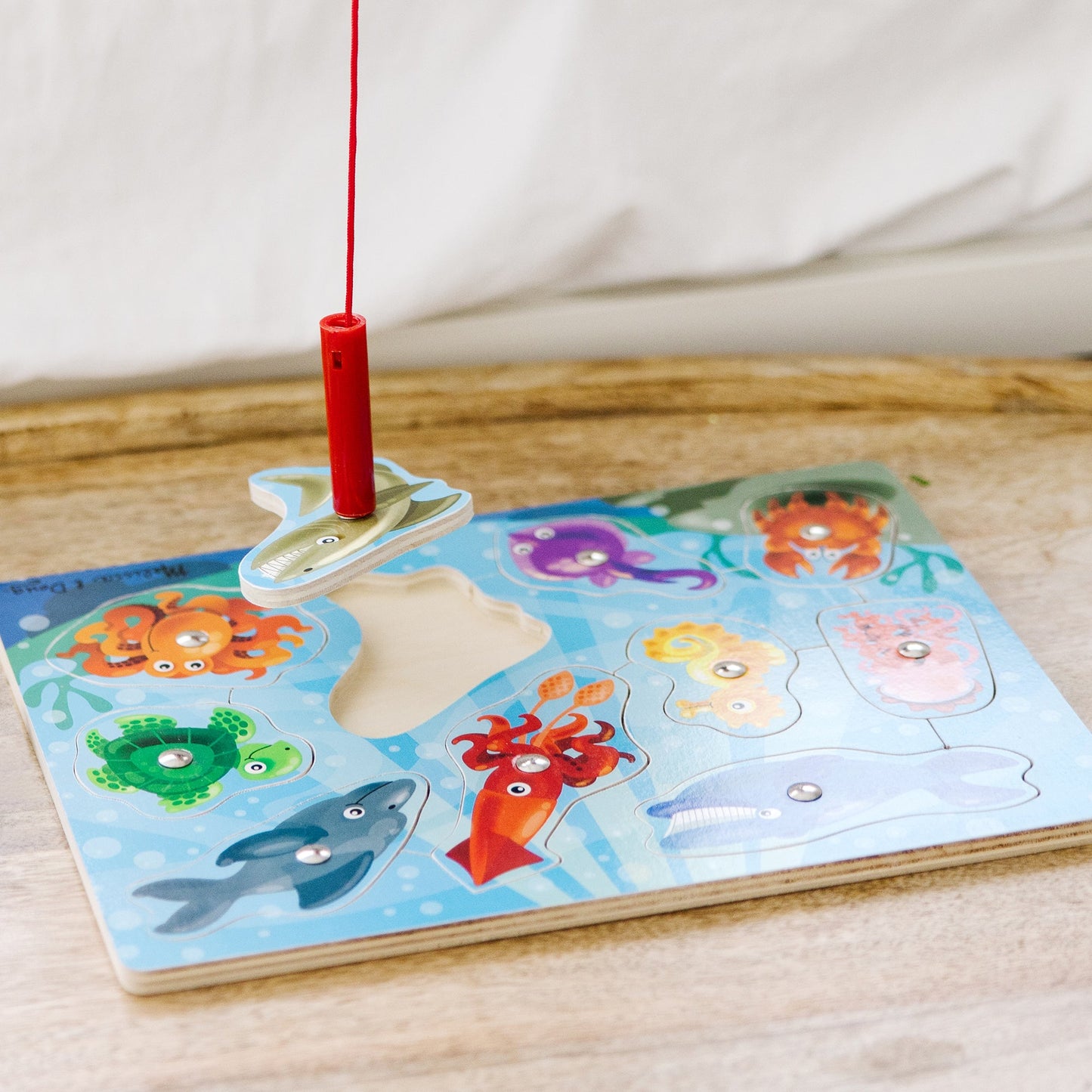 Melissa and Doug Fishing Magnetic Puzzle Game - Premium for Kids in Qatar | Toysaro.com