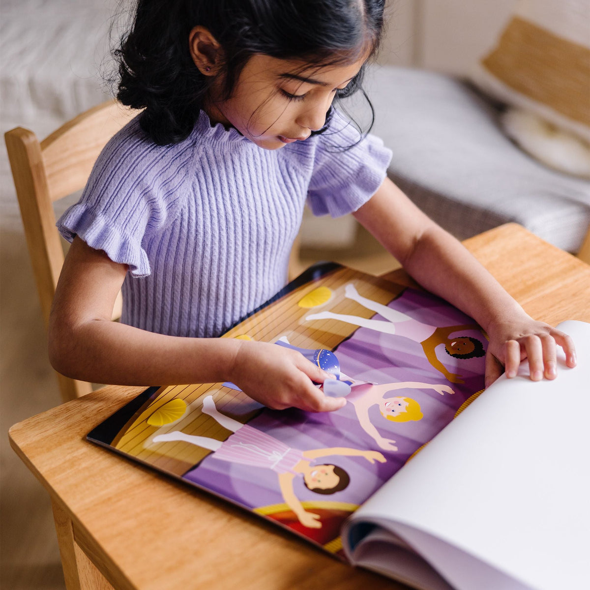 Melissa and Doug Reusable Sticker Pad - Dress Up - Premium for Kids in Qatar | Toysaro.com
