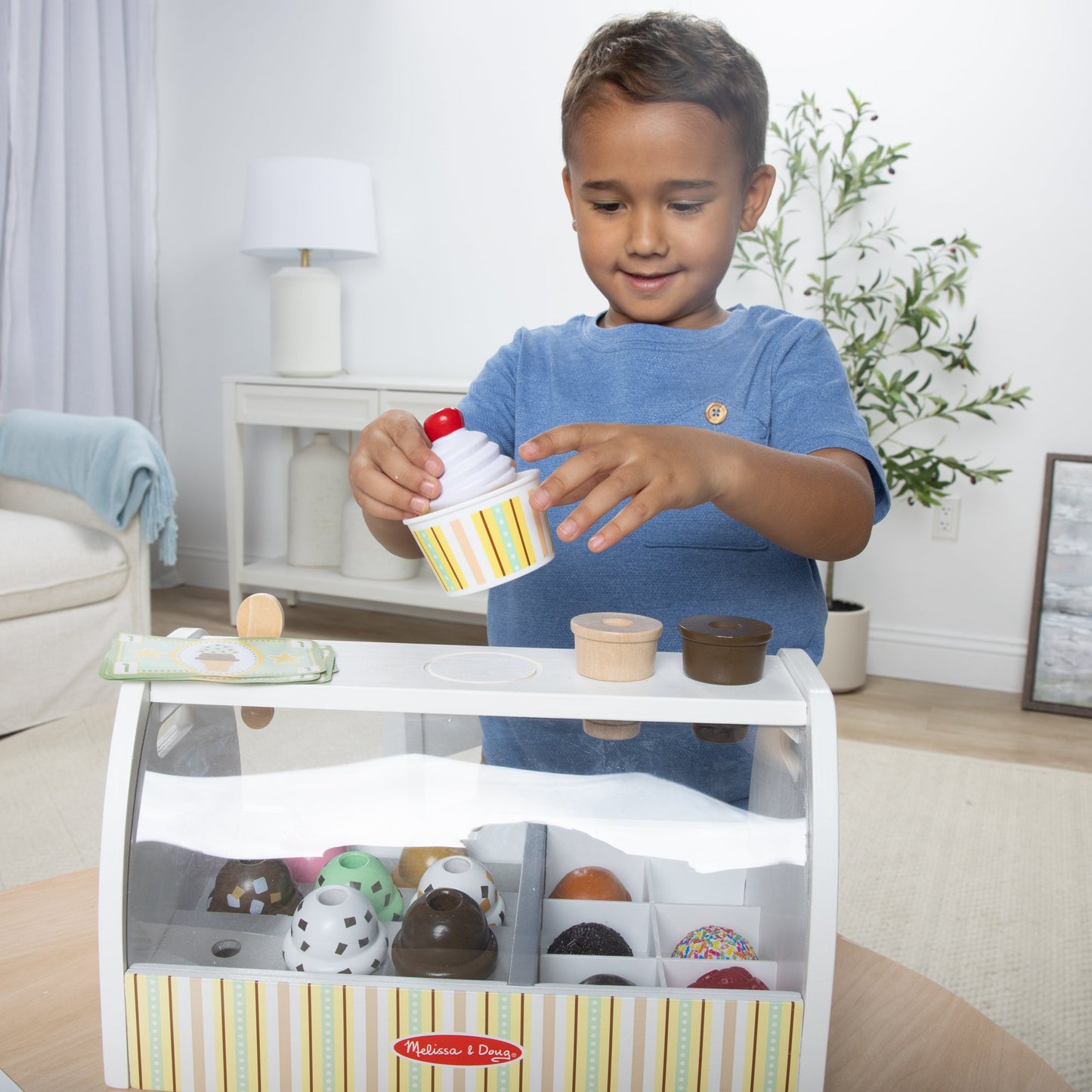 Melissa and Doug Scoop & Serve Ice Cream Counter - Premium for Kids in Qatar | Toysaro.com