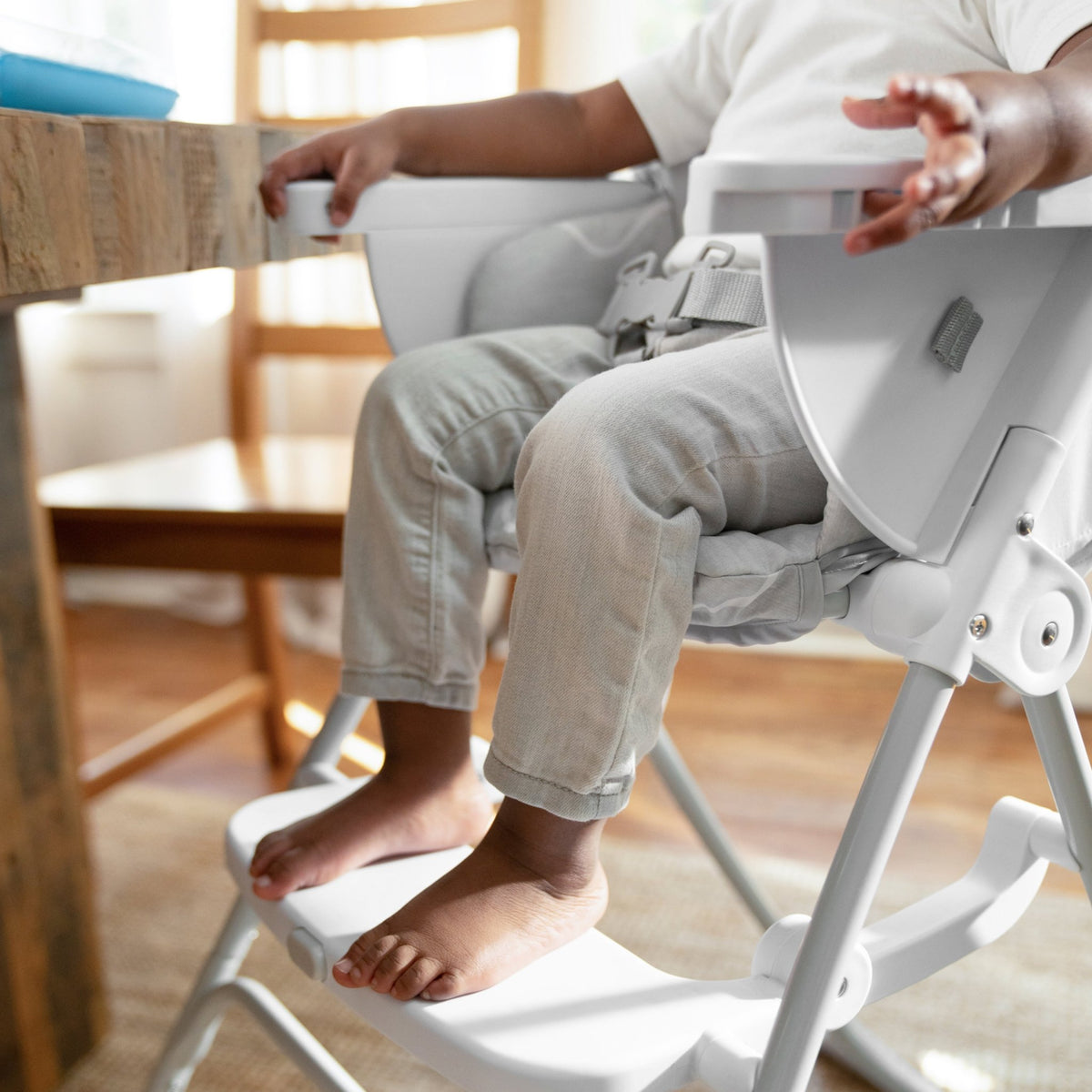 Baby Einstein™ Snack and Splash Compact Folding High Chair - Premium for Kids in Qatar | Toysaro.com