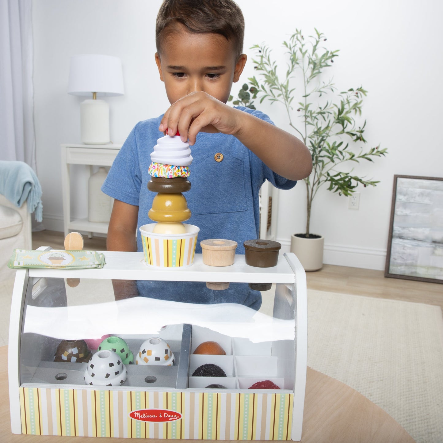 Melissa and Doug Scoop & Serve Ice Cream Counter - Premium for Kids in Qatar | Toysaro.com