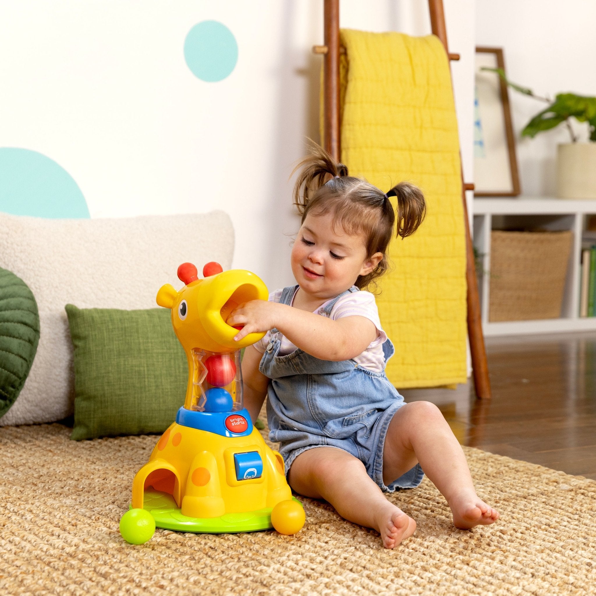 Bright Starts™ Spinnin’ Spots Giraffe™ Ball Play Toy - Premium for Kids in Qatar | Toysaro.com