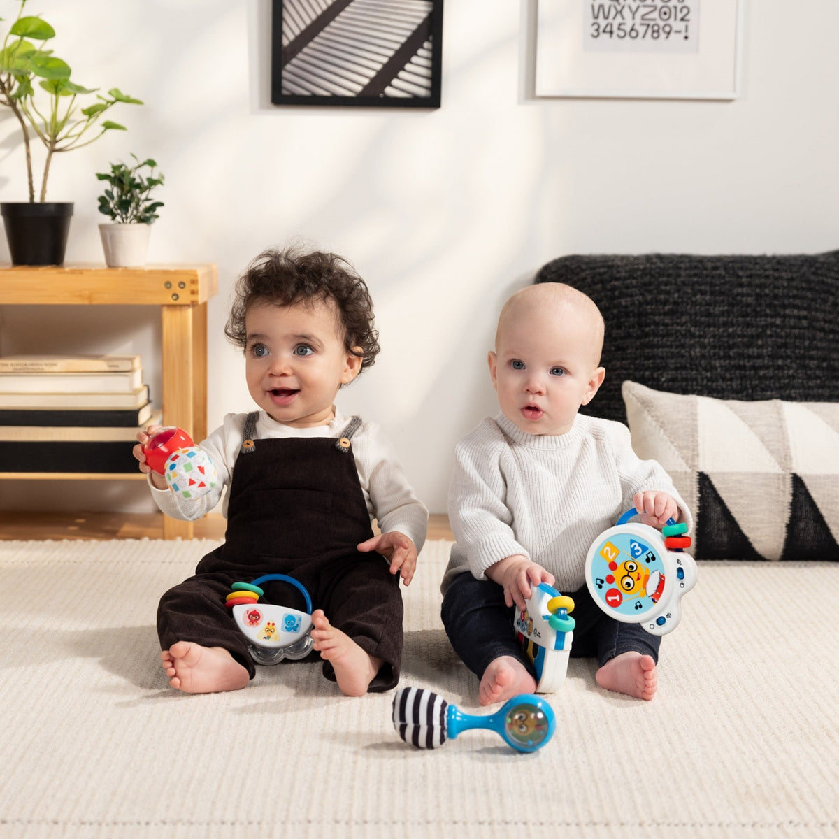 Baby Einstein™ Shake & Groove™ Toy Maracas - Premium for Kids in Qatar | Toysaro.com