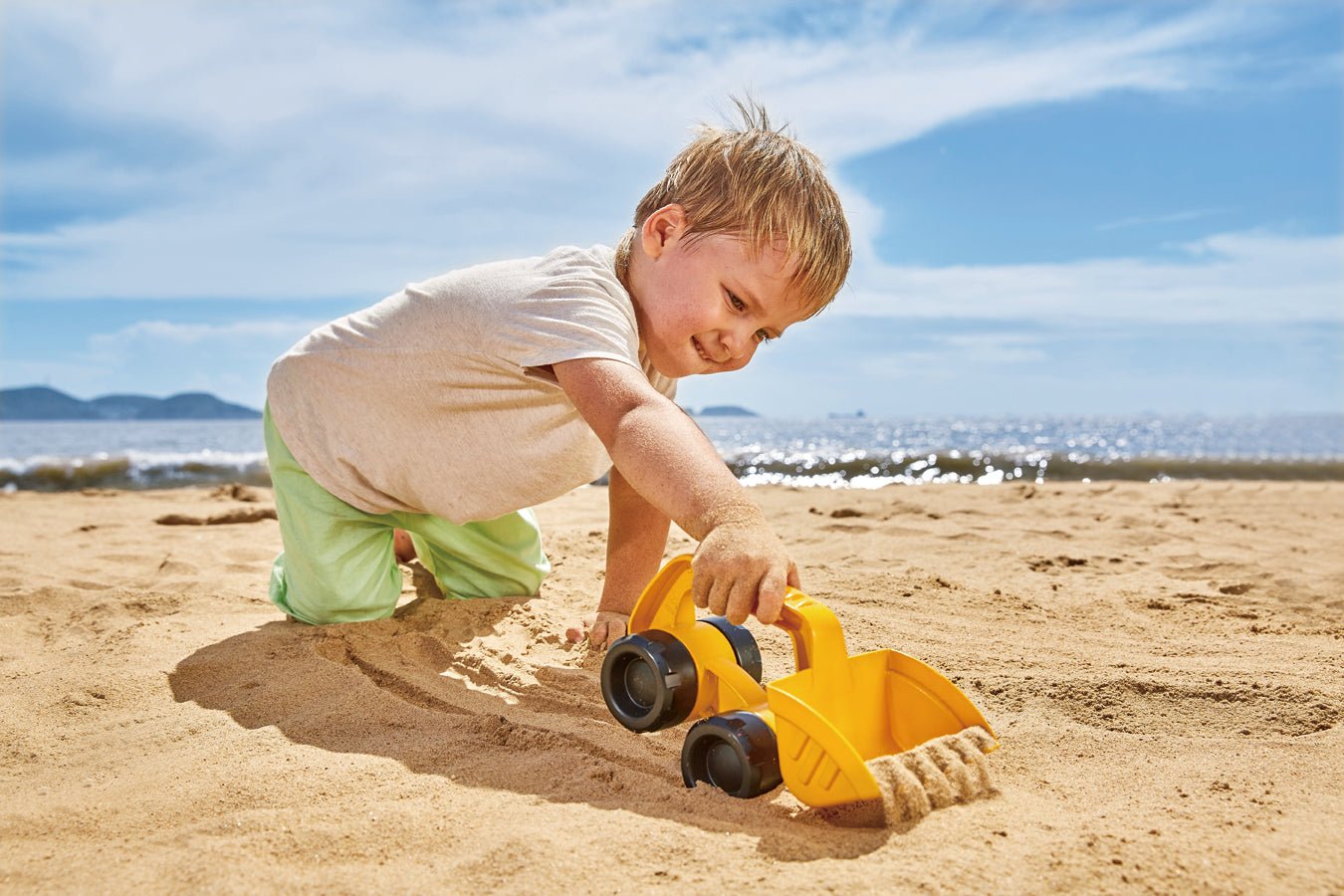 Hape - Monster Digger - Sand & Beach Toy - Premium for Kids in Qatar | Toysaro.com