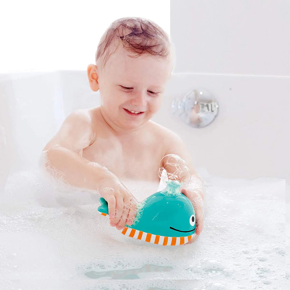Hape Bubble Blowing Whale Bath Toy - Blue - Premium for Kids in Qatar | Toysaro.com