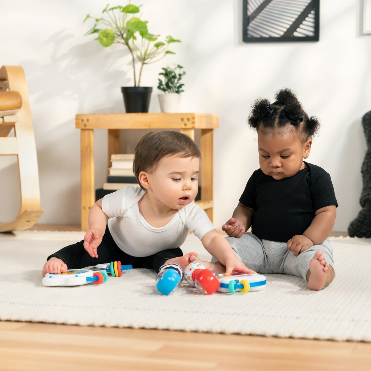 Baby Einstein™ Shake & Groove™ Toy Maracas - Premium for Kids in Qatar | Toysaro.com